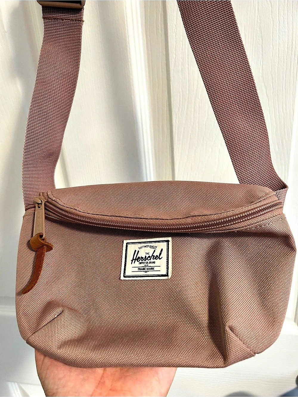 Herschel Crossbody Bag in Ash Rose